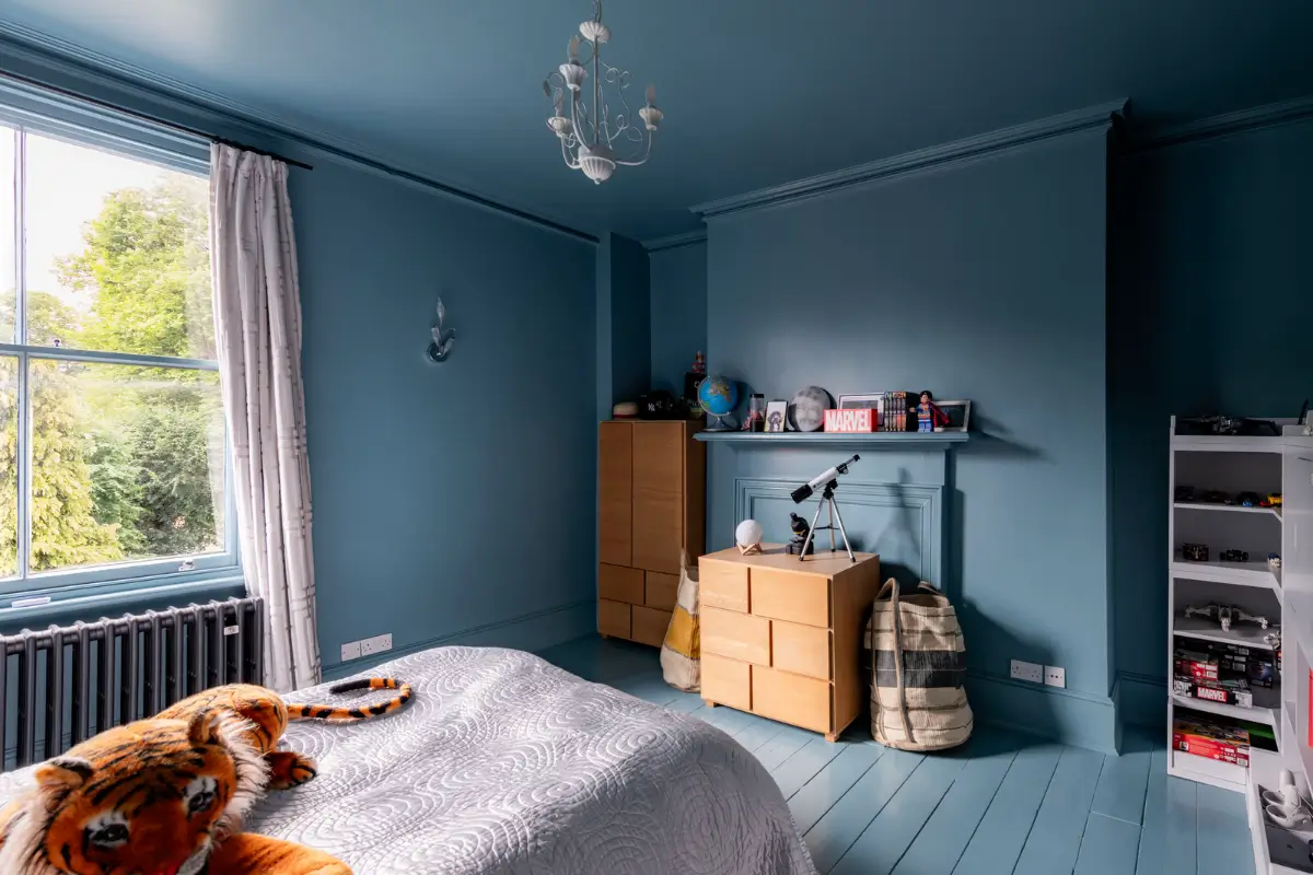 A Dramatic Color Palette in a Large Victorian Family Townhouse 27 blue bedroom