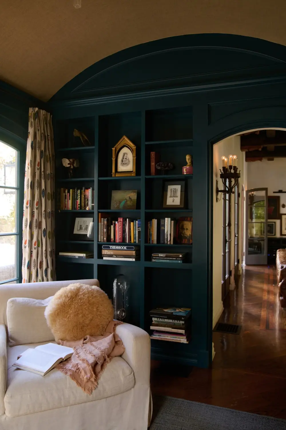 Aaron Paul Lists Spanish-Style Los Feliz Home with a Celebrity History 13 breaking-bad-actor-aaron-paul-spanish-style-los-feliz-home-for-sale