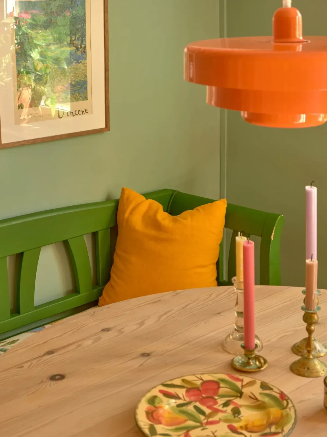 A Colorful and Cozy Midcentury Apartment in Stockholm 7 green bench