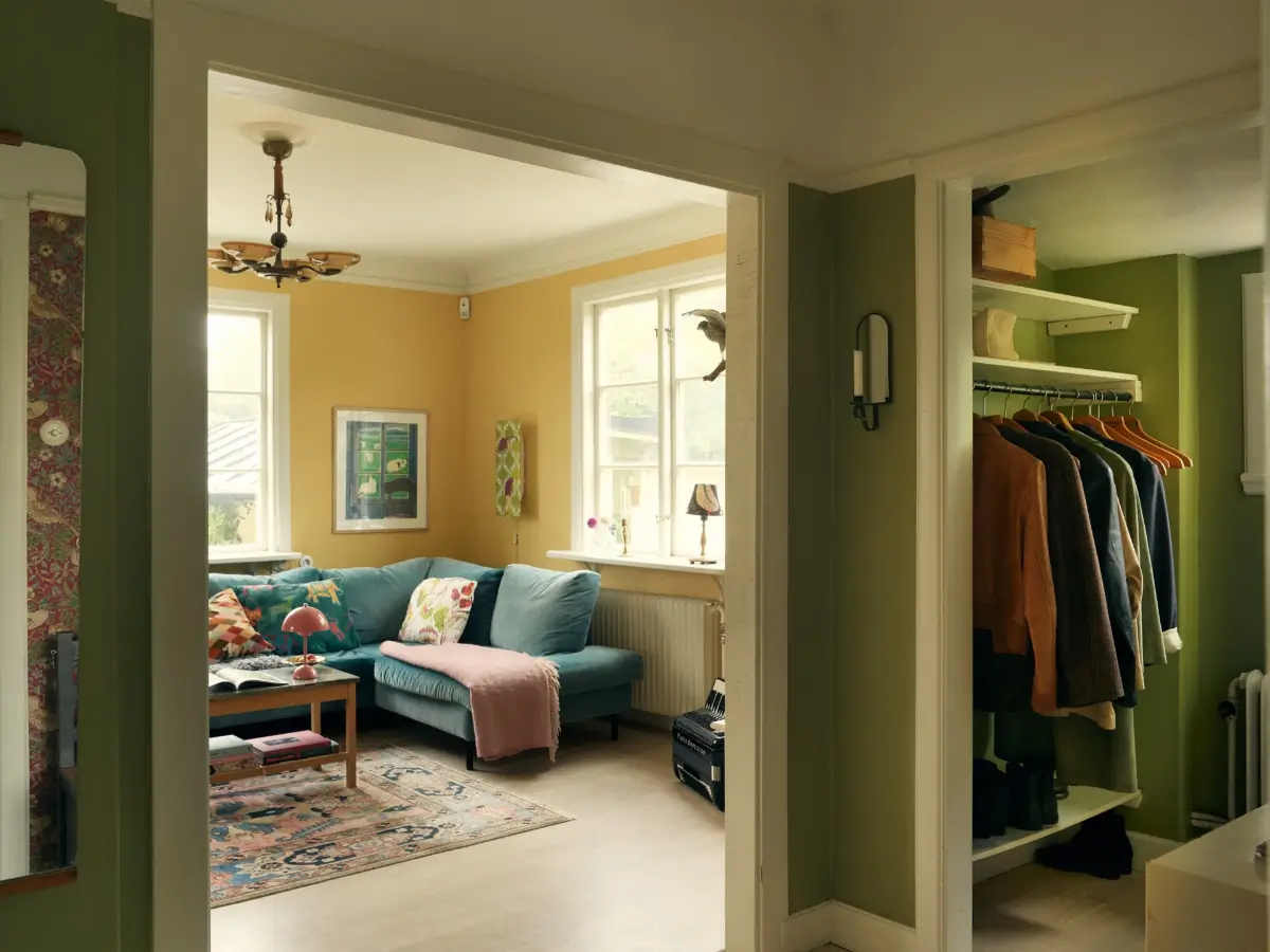 A Cheerful Color Palette in an Early 20th Century Villa in Stockholm 16 hall view into living room