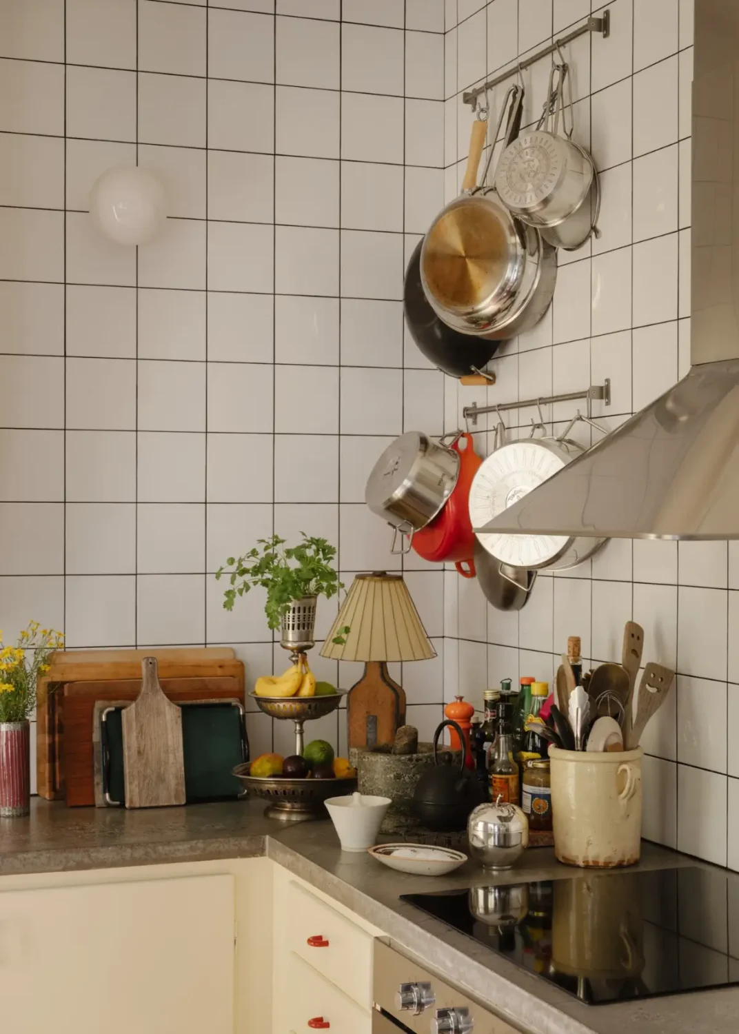 A Pink 1930s Studio Apartment with a Lovely Private Garden 10 kitchen white backsplash tiles