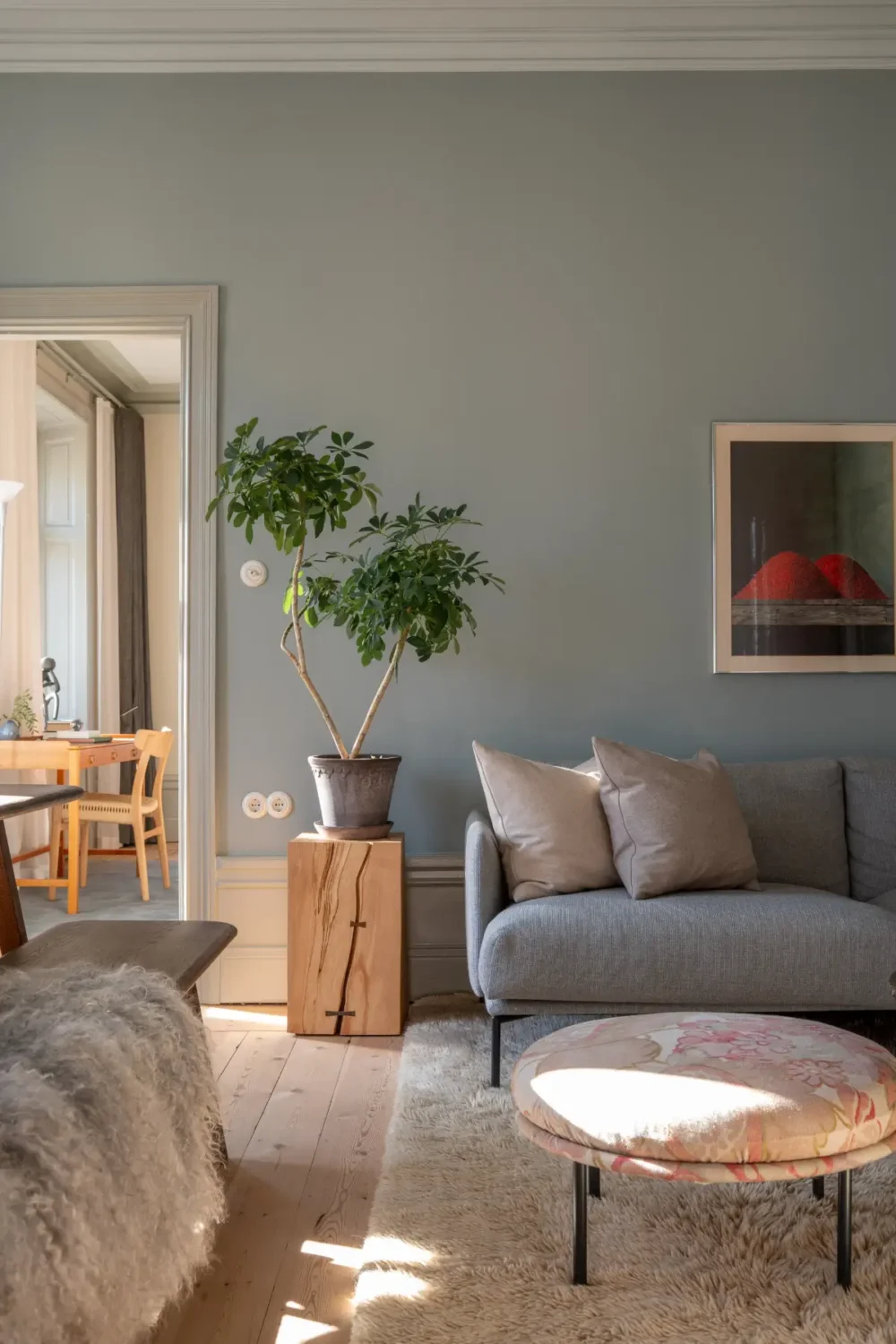 Historic Elegance and a French-Style Kitchen and Bathroom in a Stockholm Apartment 4 living room sofa