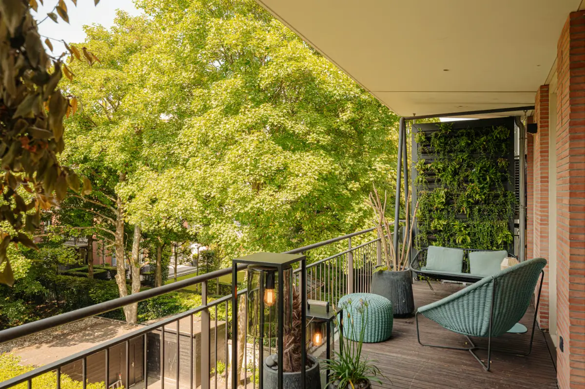 A Luxurious Apartment in an Exclusive Amsterdam Location 23 luxurious-apartment-amsterdam