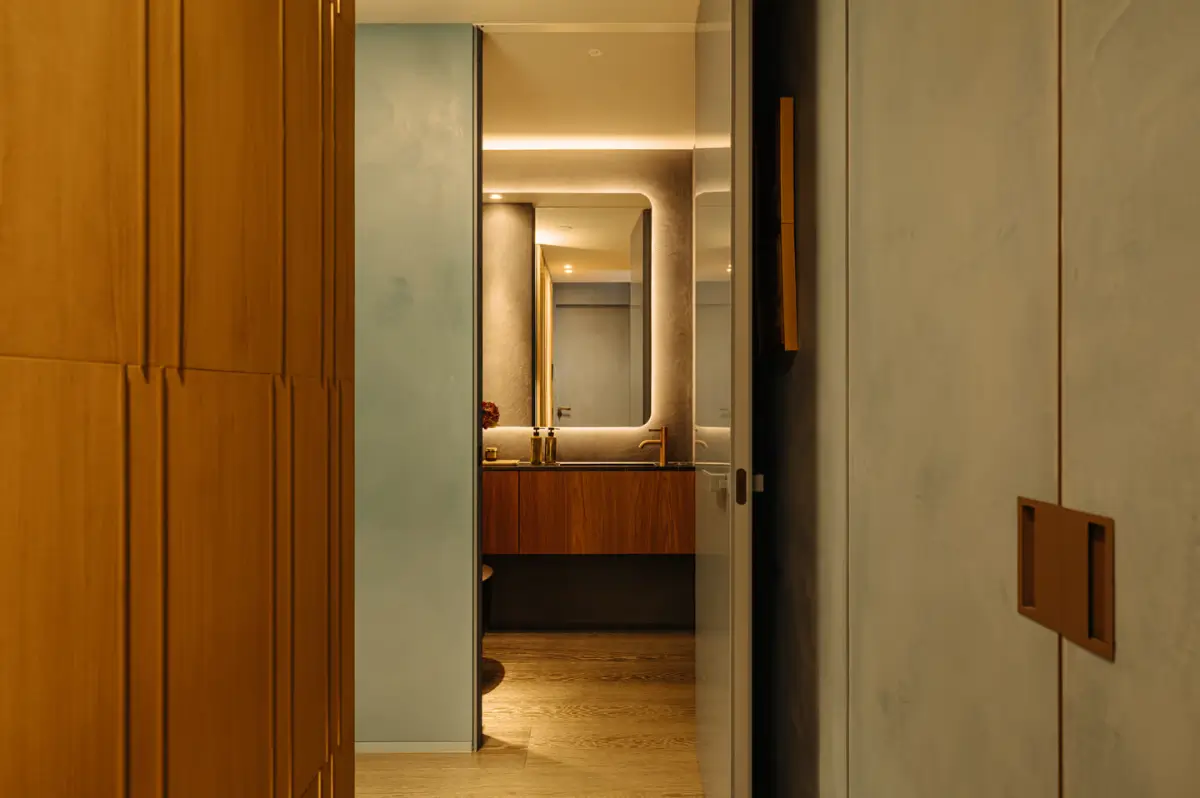 A Luxurious Apartment in an Exclusive Amsterdam Location 18 luxurious-apartment-amsterdam5