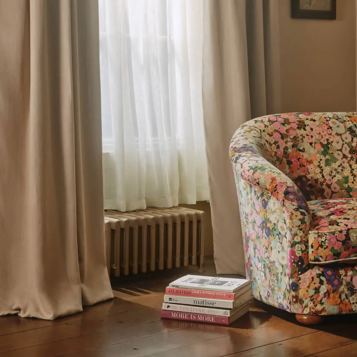 House of Hackney Autumn/Winter Collection Is Inspired by William Morris 33 nordroom-house-of-hackney-autum-winter25-collection-fabric_hemp_astrantia_2000x