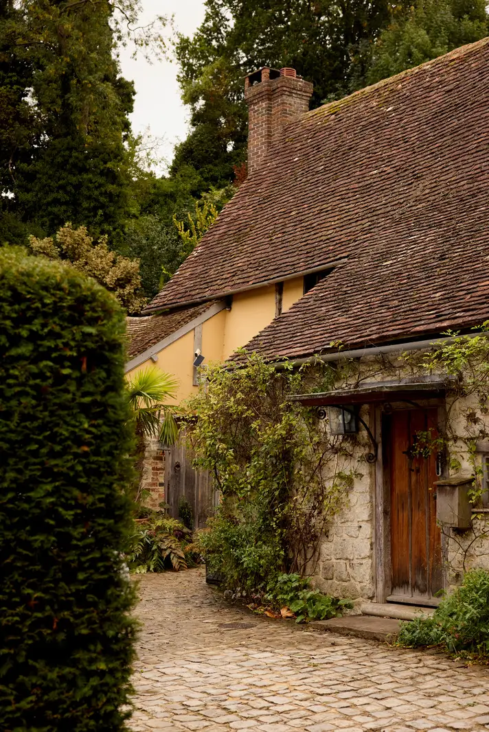 An English Cottage with Historic Character and a Charming Garden 37 palm-cottage31