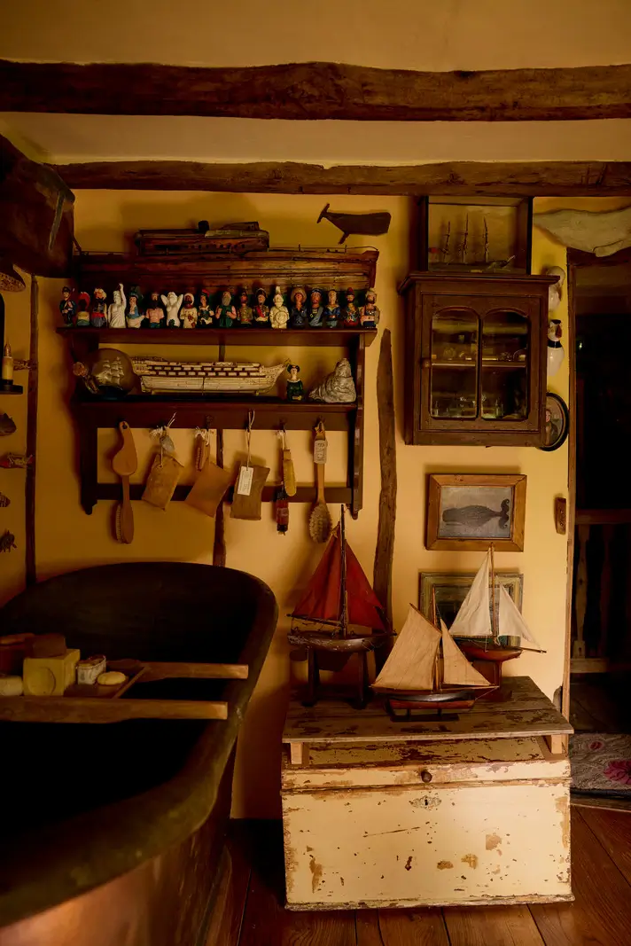 An English Cottage with Historic Character and a Charming Garden 27 palm-cottage8