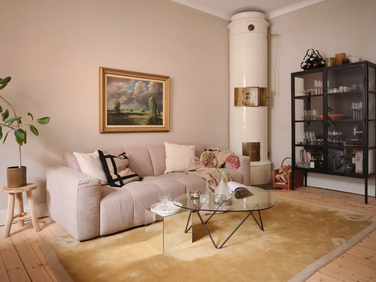 A Serene, Light-Colored Scandinavian Apartment 2 serene-light-scandinavian-apartment-nordroom32