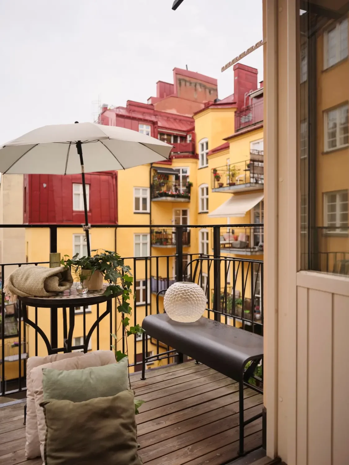 A Serene, Light-Colored Scandinavian Apartment 25 serene light scandinavian apartment nordroom33 A Serene, Light-Colored Scandinavian Apartment