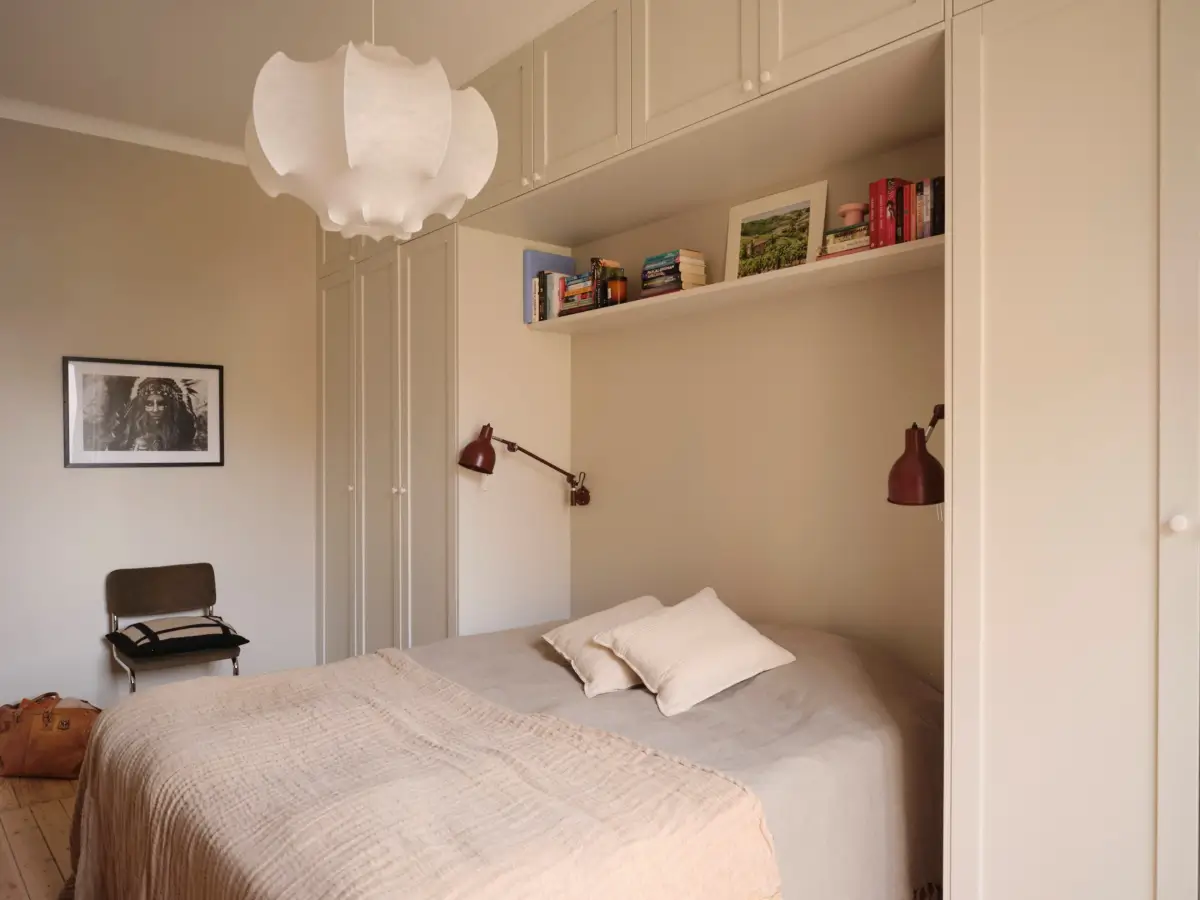 A Serene, Light-Colored Scandinavian Apartment 27 serene-light-scandinavian-apartment-nordroom8