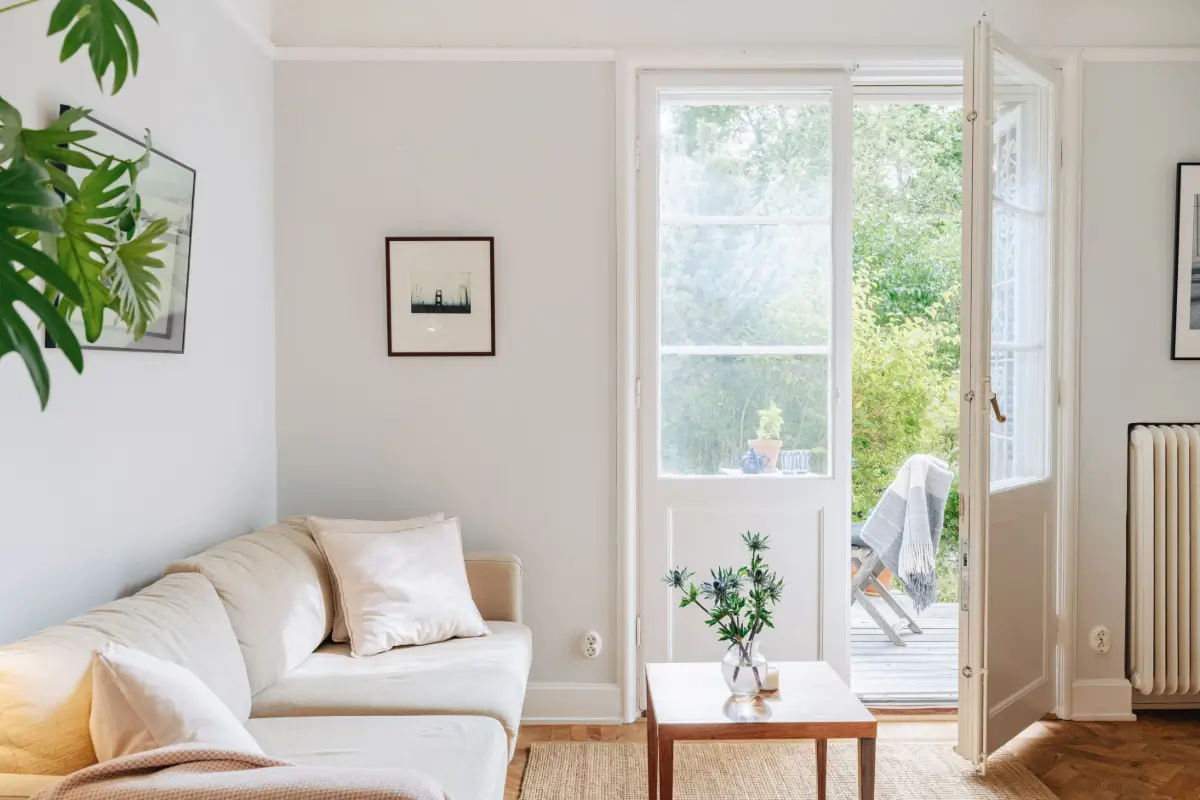 A Scandi Apartment with Bright Color Pops and a Beautiful Courtyard Terrace 33 soder5