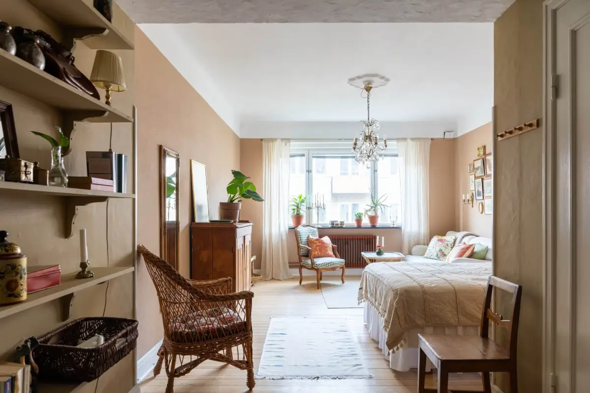 studio apartment warm colored walls