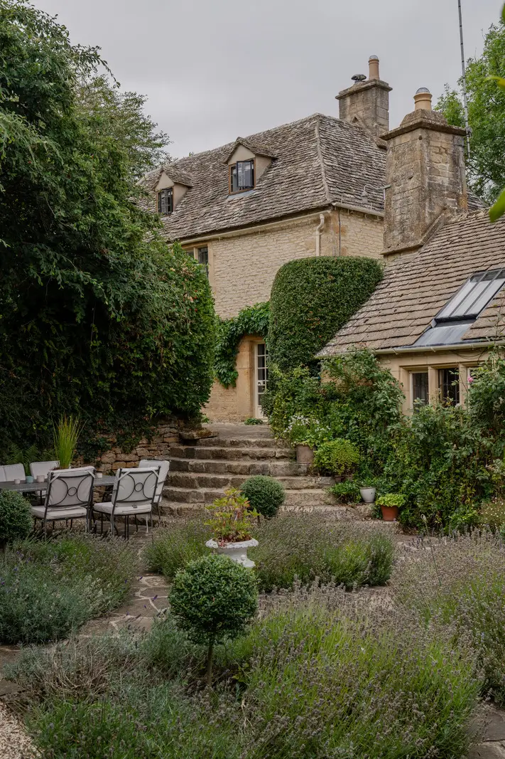 A Georgian Country House Packed with Historical Features 25 the-ford-manor12