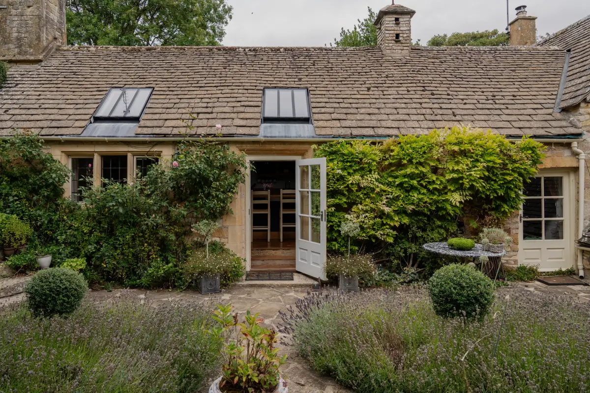 A Georgian Country House Packed with Historical Features 23 the-ford-manor13