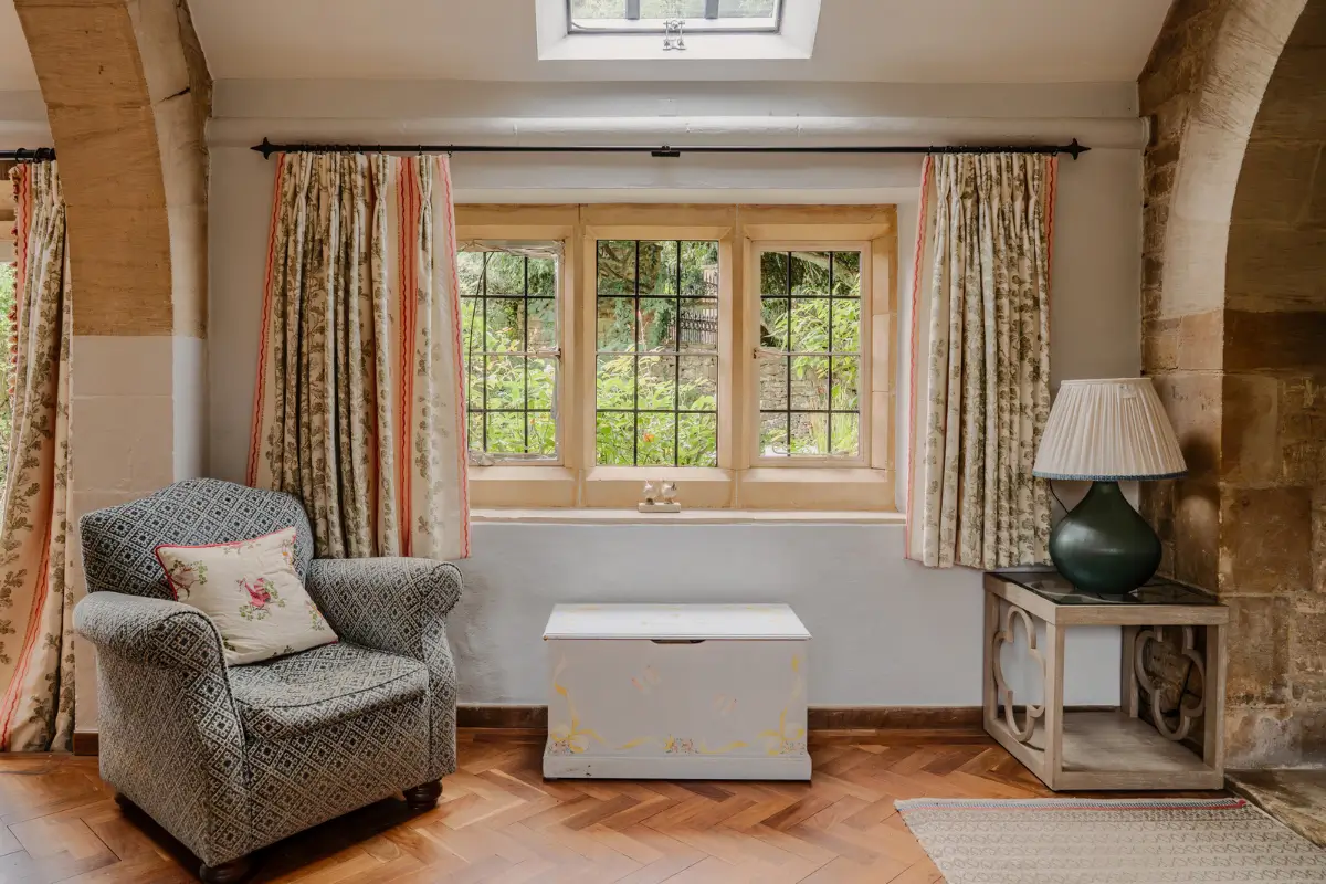 A Georgian Country House Packed with Historical Features 10 the-ford-manor14