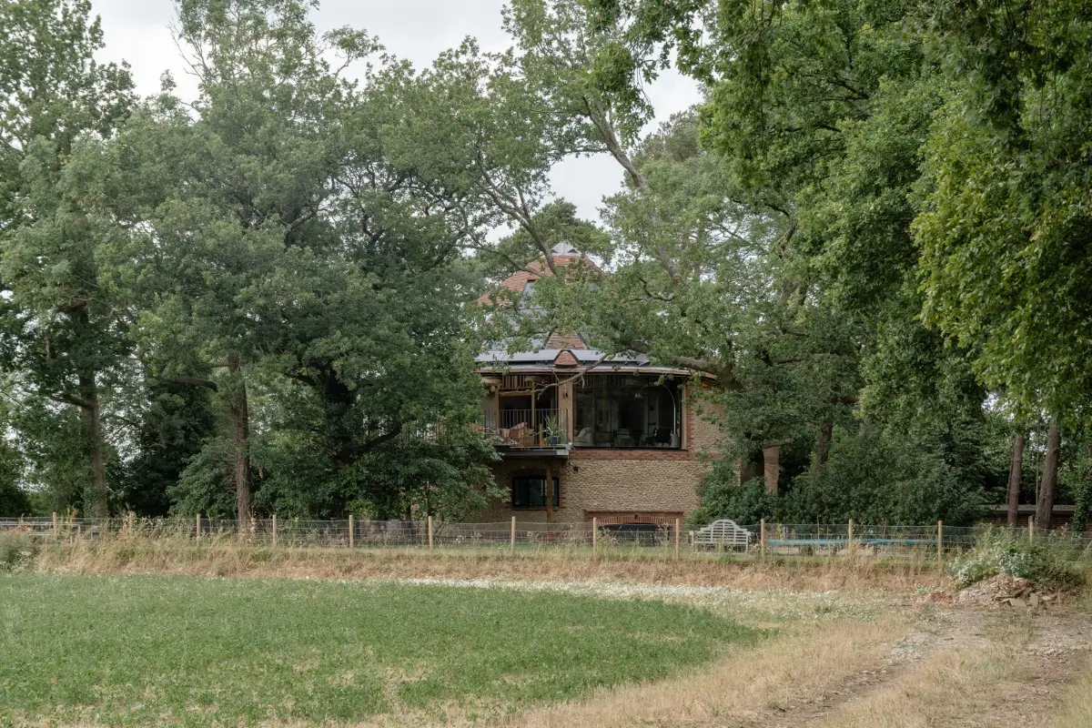 the roundhouse england1