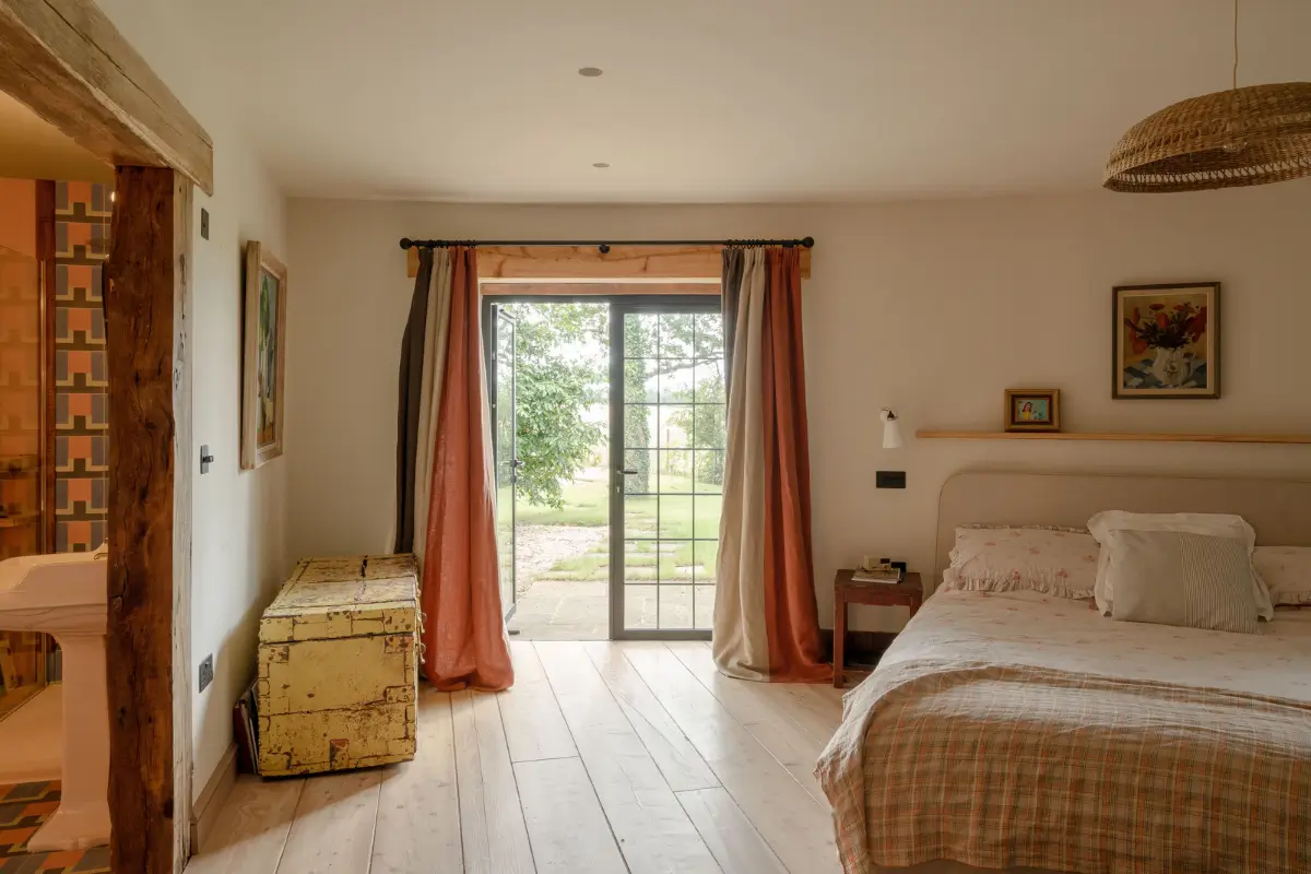 the roundhouse england10