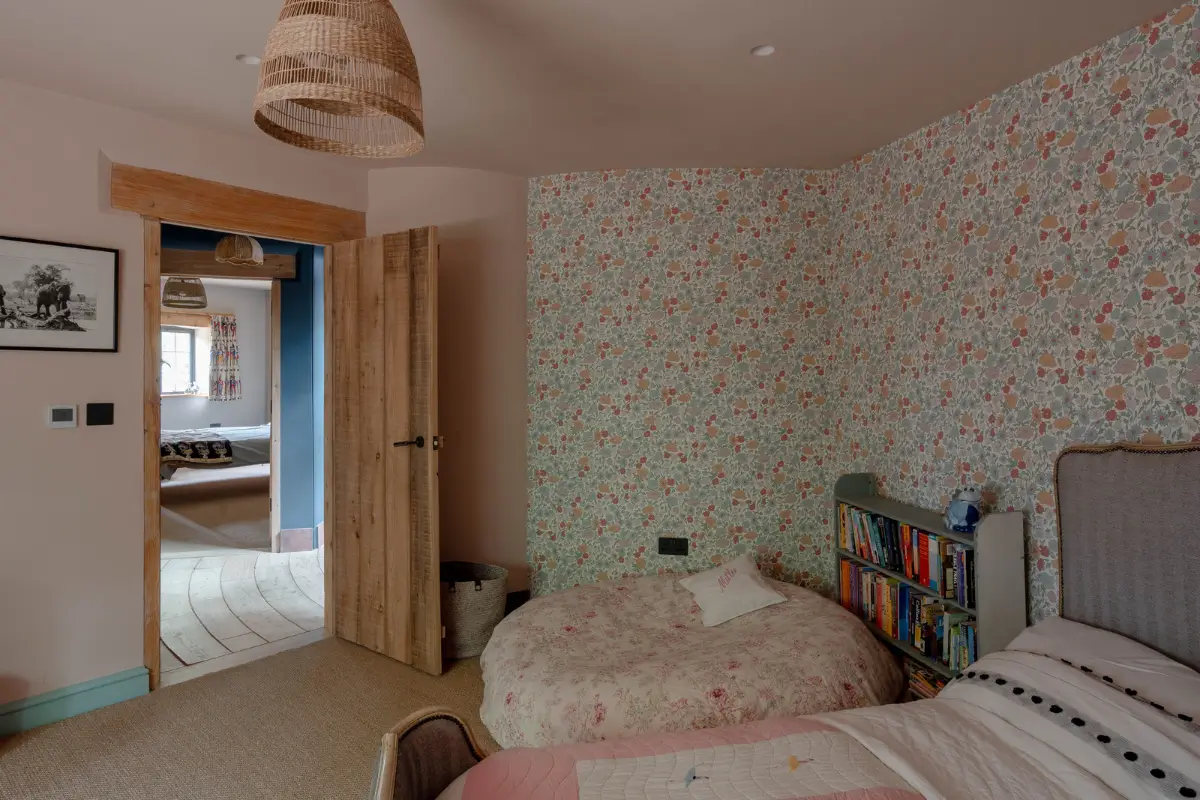 the roundhouse england12