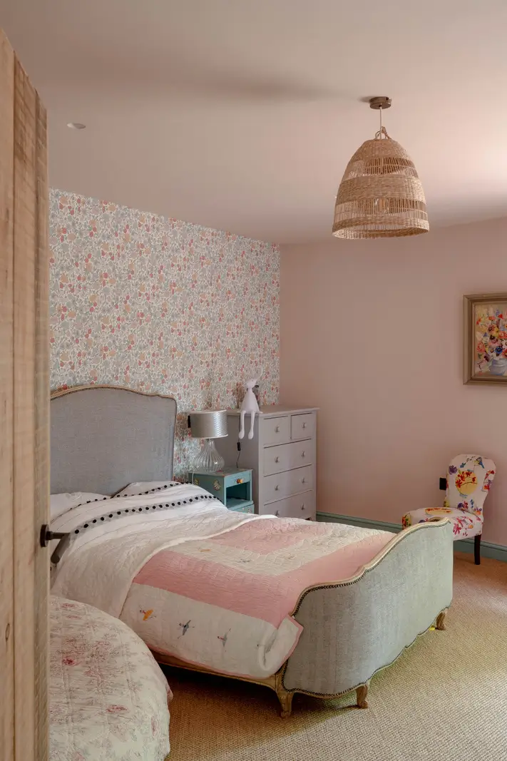 the roundhouse england13