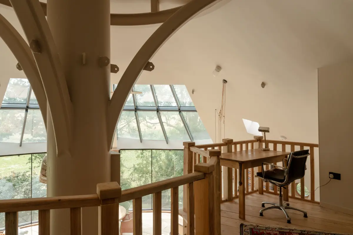 the roundhouse england19