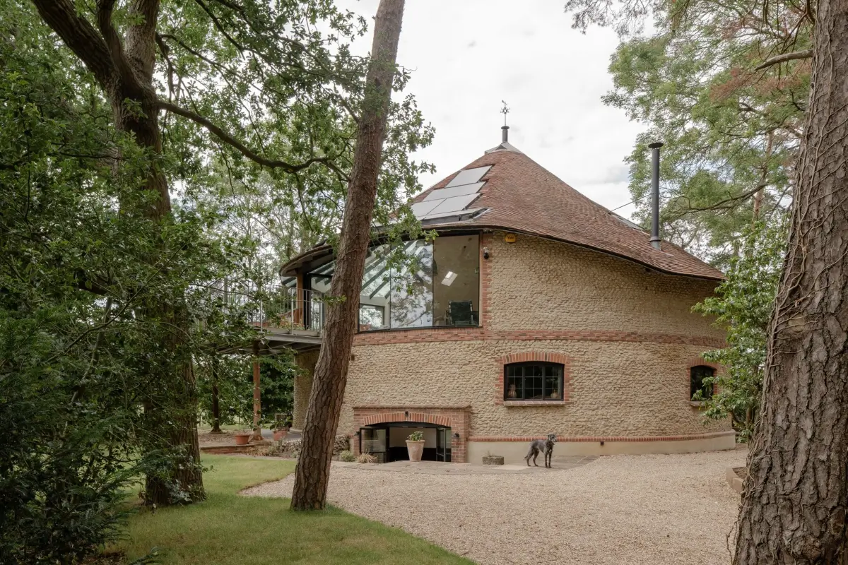 the roundhouse england33