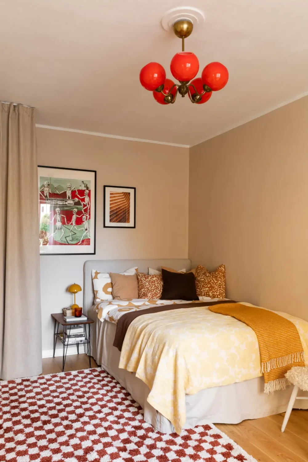 A Warm Beige Studio Apartment with a Butter-Yellow Kitchen 3 warm-beige-studio-apartment-yellow-kitchen-nordroom2