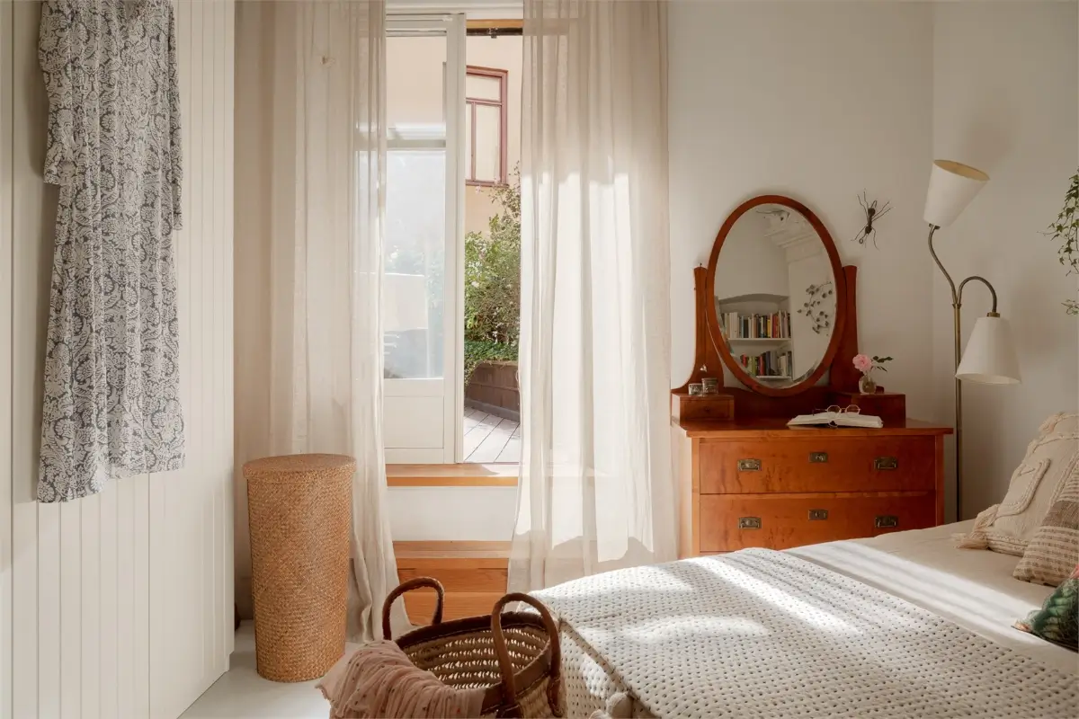 A Light-Filled Stockholm Apartment with a Charming Kitchen 25 bedroom antique vanity terrace doors