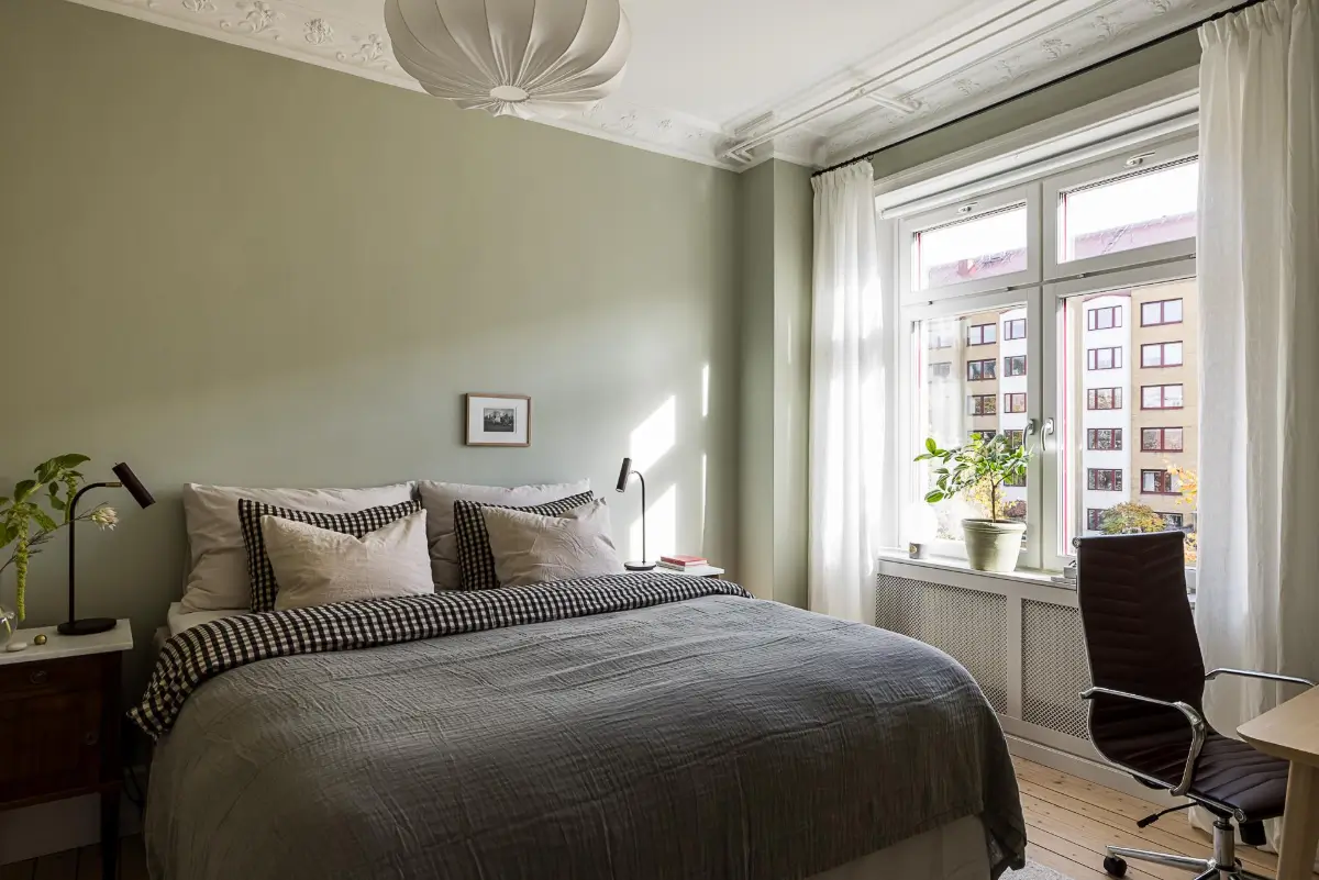 A Classic Renovated Apartment with a Social Light Green Kitchen 13 bedroom green walls