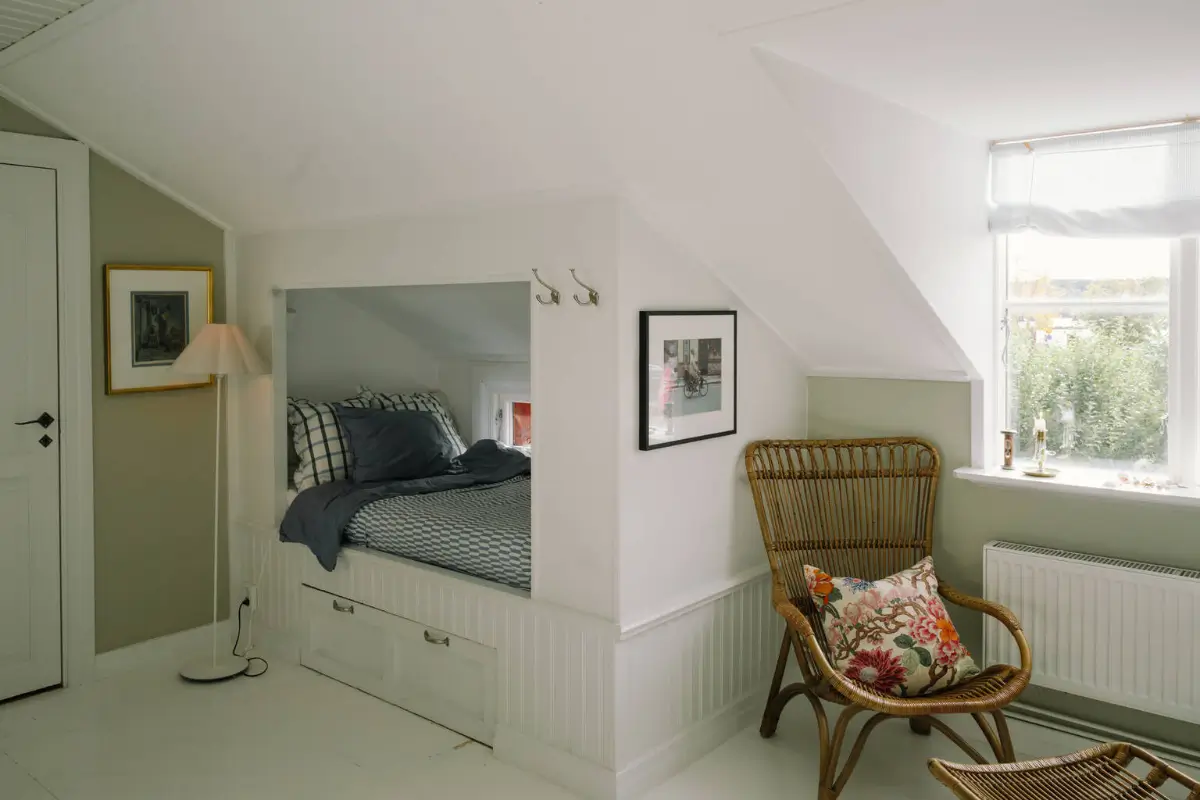 A Fairytale Home and Garden with Views of Gripsholm Castle in Sweden 27 charming-courtyard-family-home-sweden-nordroom25