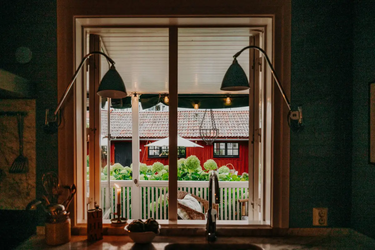 A Fairytale Home and Garden with Views of Gripsholm Castle in Sweden 13 charming-courtyard-family-home-sweden-nordroom4