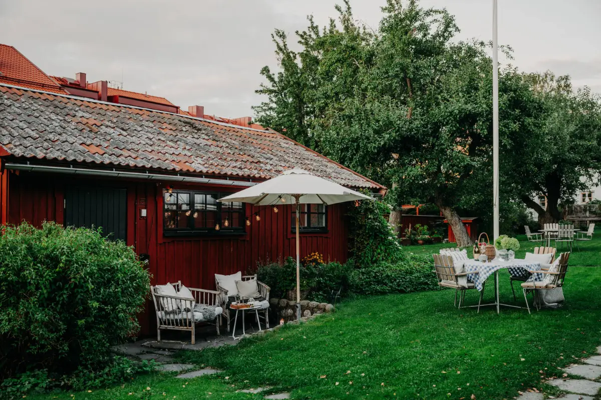 A Fairytale Home and Garden with Views of Gripsholm Castle in Sweden 58 charming-courtyard-family-home-sweden-nordroom5