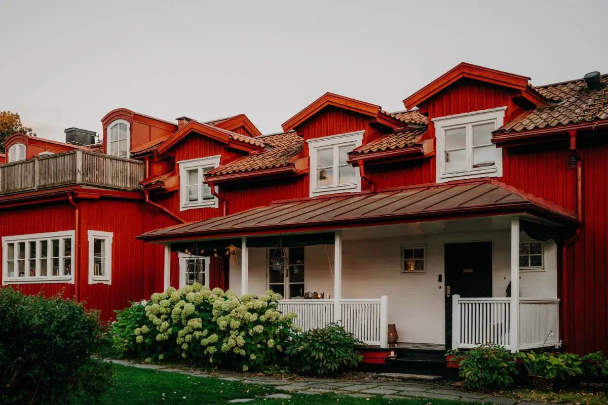 A Fairytale Home and Garden with Views of Gripsholm Castle in Sweden 3 c