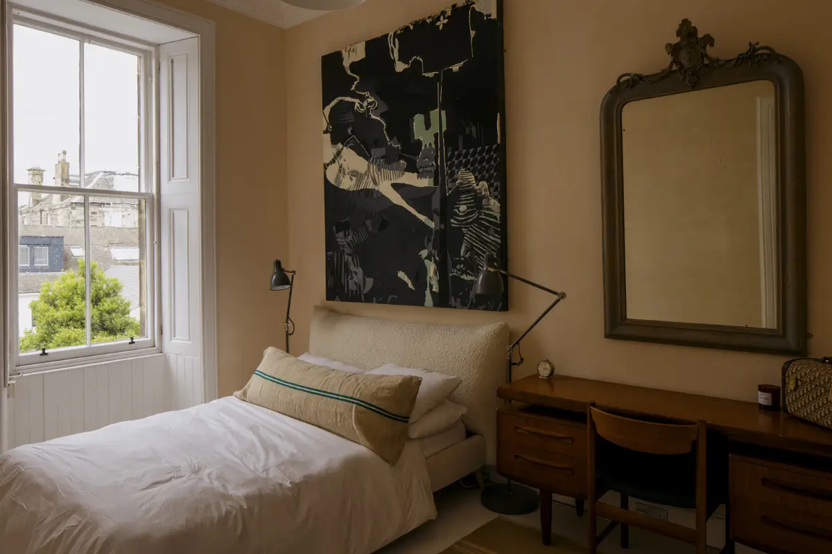 The Color Trends for 2026: A Return to Nature, Balance, and Grounding 21 earthy-dark-beige-walls-bedroom-nordroom