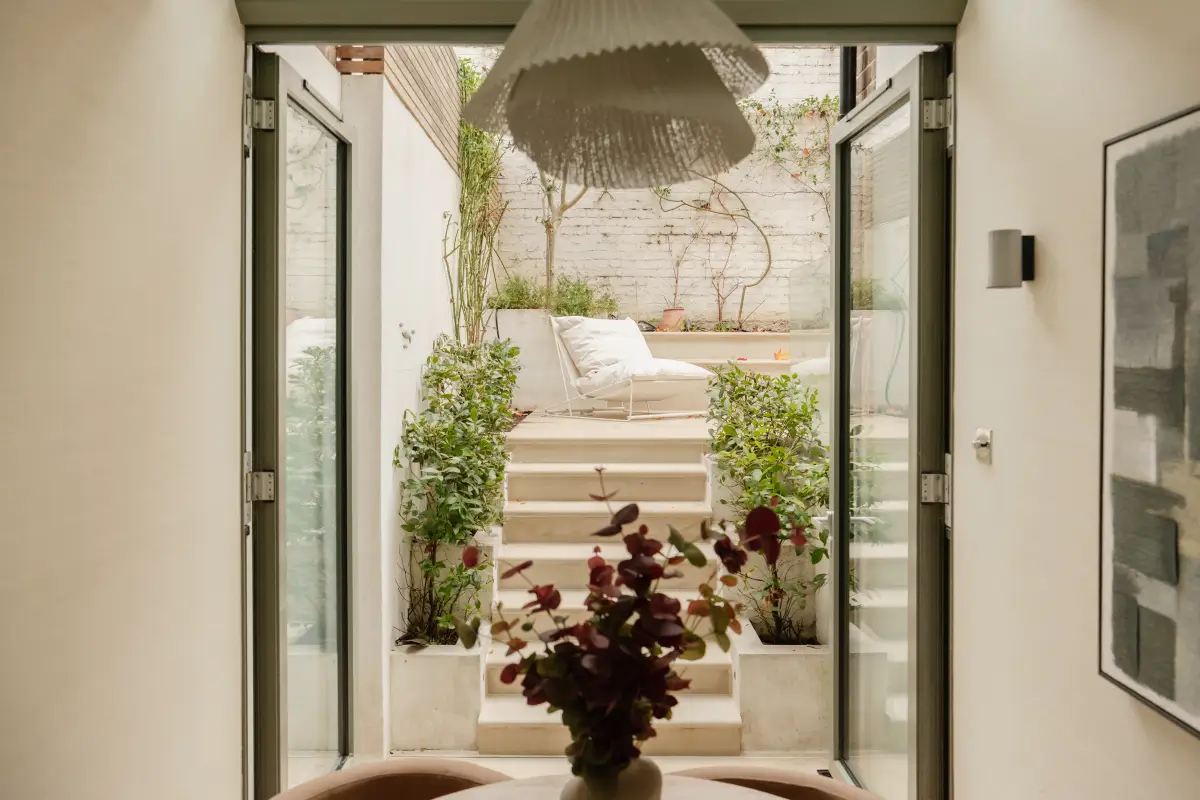 A Serene Duplex Apartment with a Glass Extension in London 12 glass garden doors