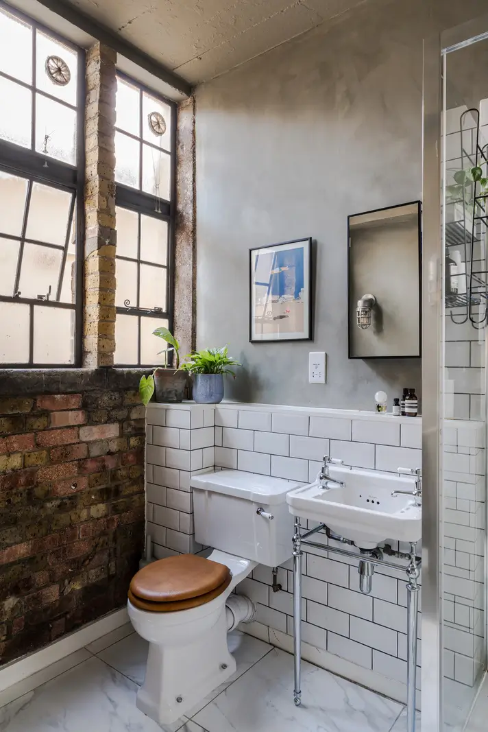 An Industrial London Apartment in a Former 1920s Shoe Factory 14 c