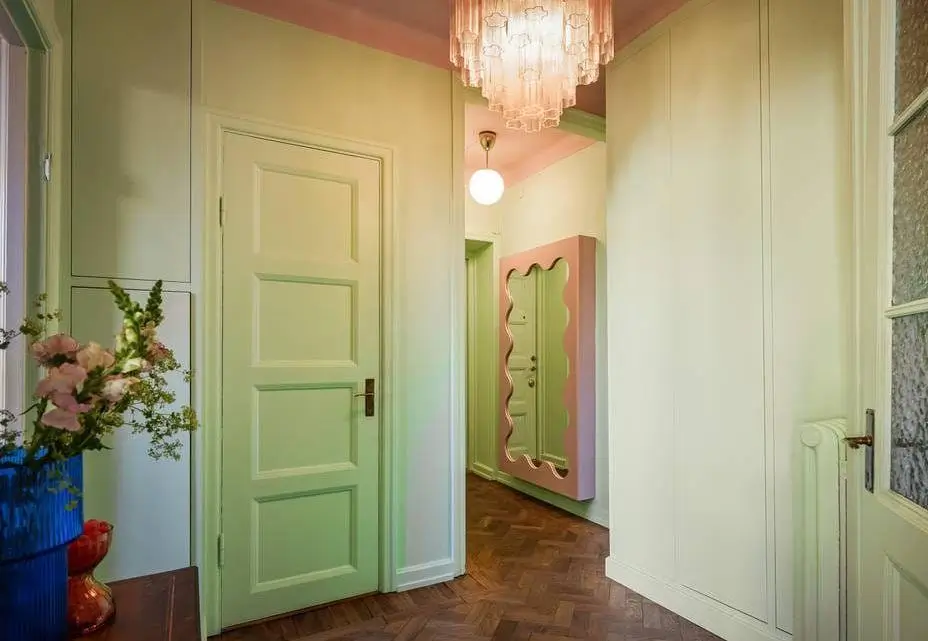 A Colorful Studio Apartment with Gucci Wallpaper 15 green hall pink ceiling parquet floor A Colorful Studio Apartment with Gucci Wallpaper