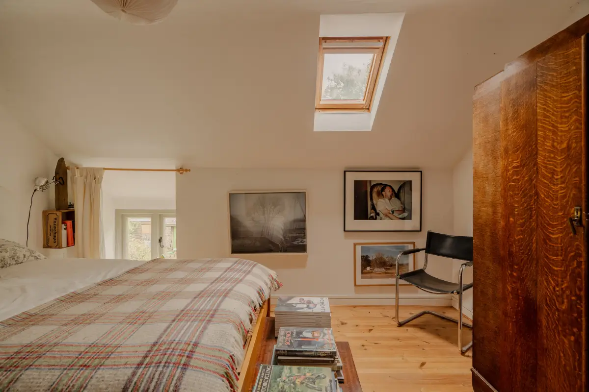 A Restored Welsh Longhouse Where Centuries of Craft Meet Contemporary Calm 16 historic-farmhouse-wales10