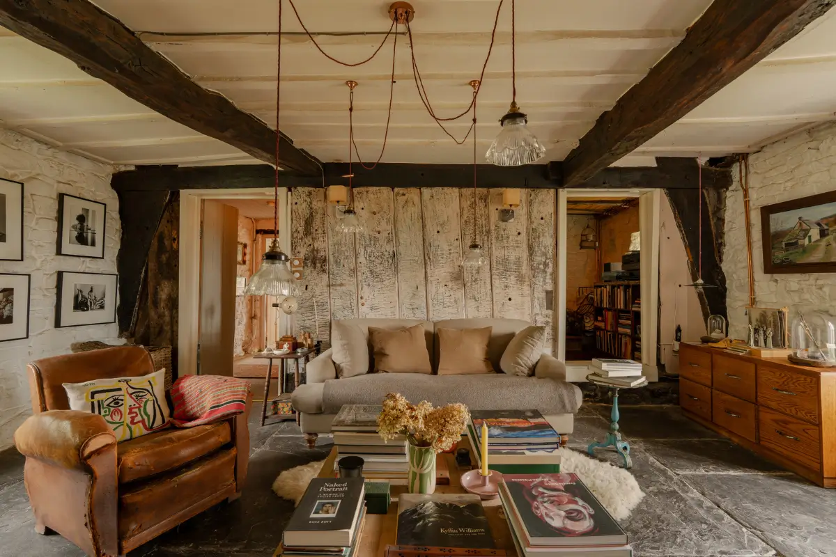 A Restored Welsh Longhouse Where Centuries of Craft Meet Contemporary Calm 5 historic-farmhouse-wales16