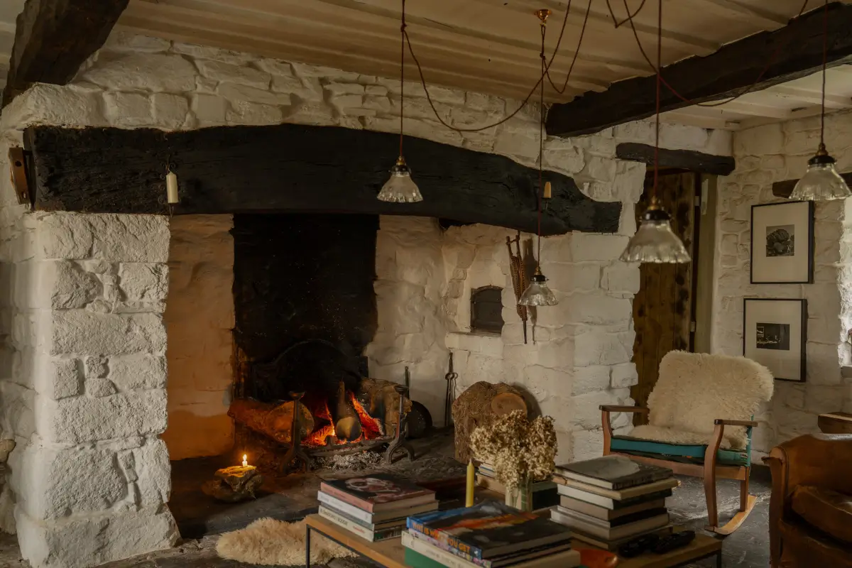 A Restored Welsh Longhouse Where Centuries of Craft Meet Contemporary Calm 4 historic-farmhouse-wales18
