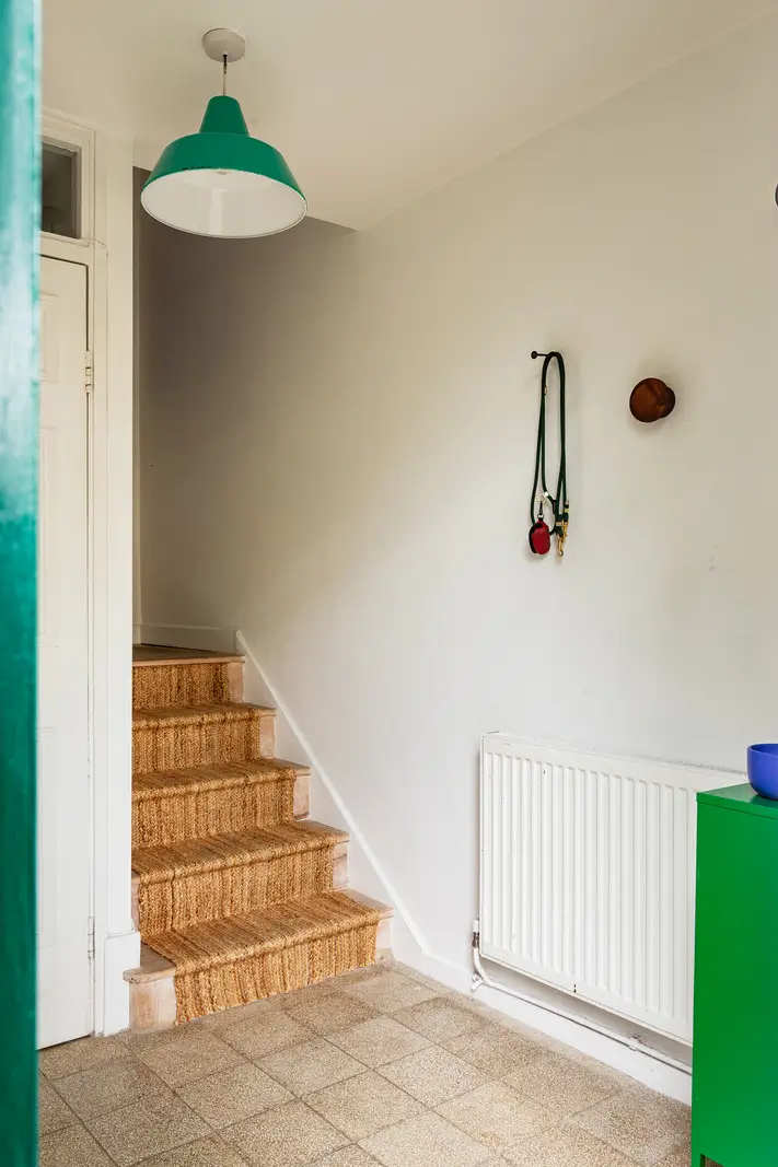 Color, Plants, and Art in a London Duplex Apartment 24 london-duplex-color-plants-art20