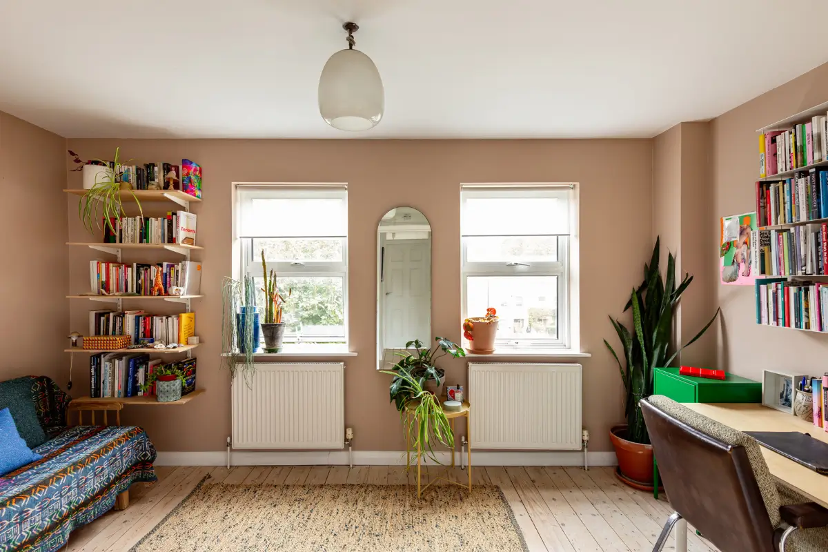 Color, Plants, and Art in a London Duplex Apartment 14 london-duplex-color-plants-art9