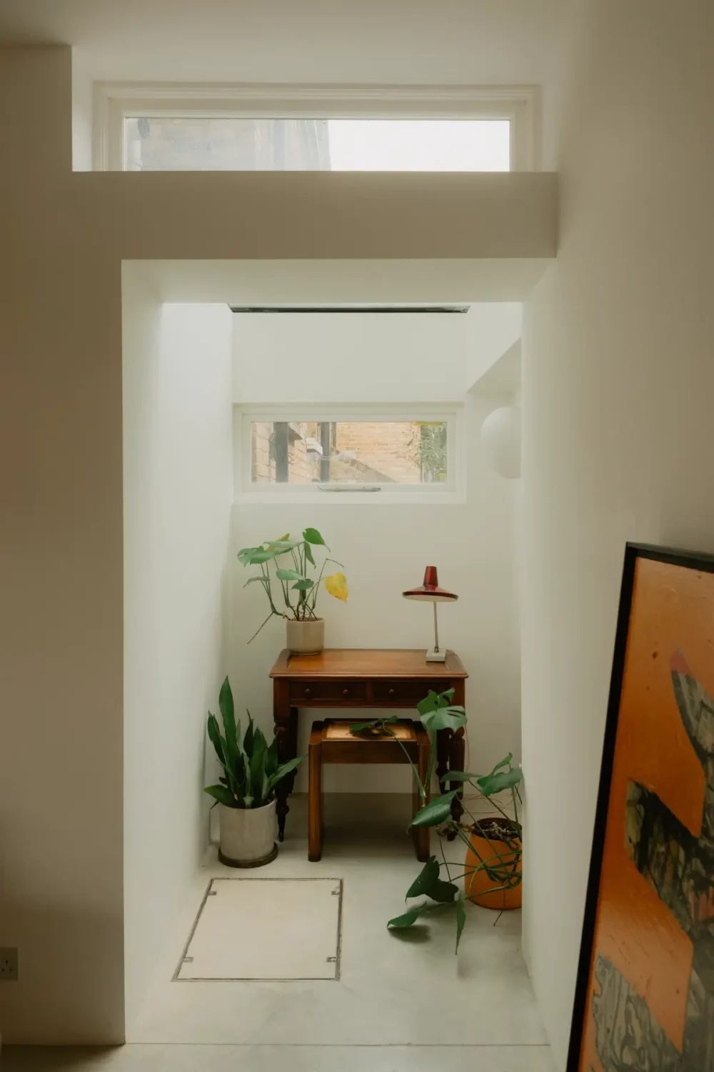 A Contemporary Two-Bedroom Townhouse with a Paneled Master Suite 12 modern-architect-designed-townhouse-notting-hill-london-nordroom23