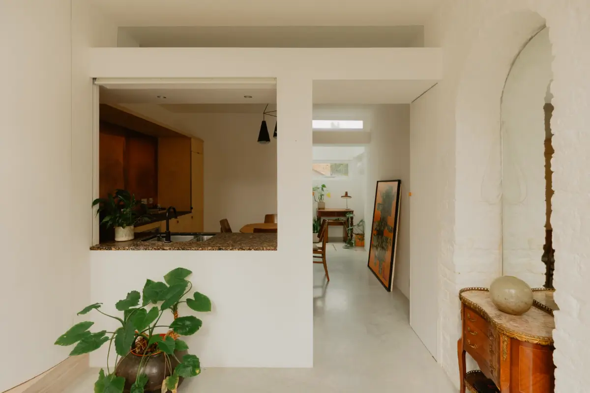 A Contemporary Two-Bedroom Townhouse with a Paneled Master Suite 4 modern-architect-designed-townhouse-notting-hill-london-nordroom34