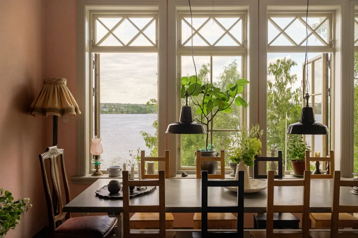 A Beautiful Pink Villa Overlooking the Stockholm Archipelago 41 pink-swedish-villa-nordroom14
