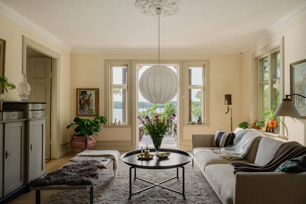 A Beautiful Pink Villa Overlooking the Stockholm Archipelago 5 pink-swedish-villa-nordroom59