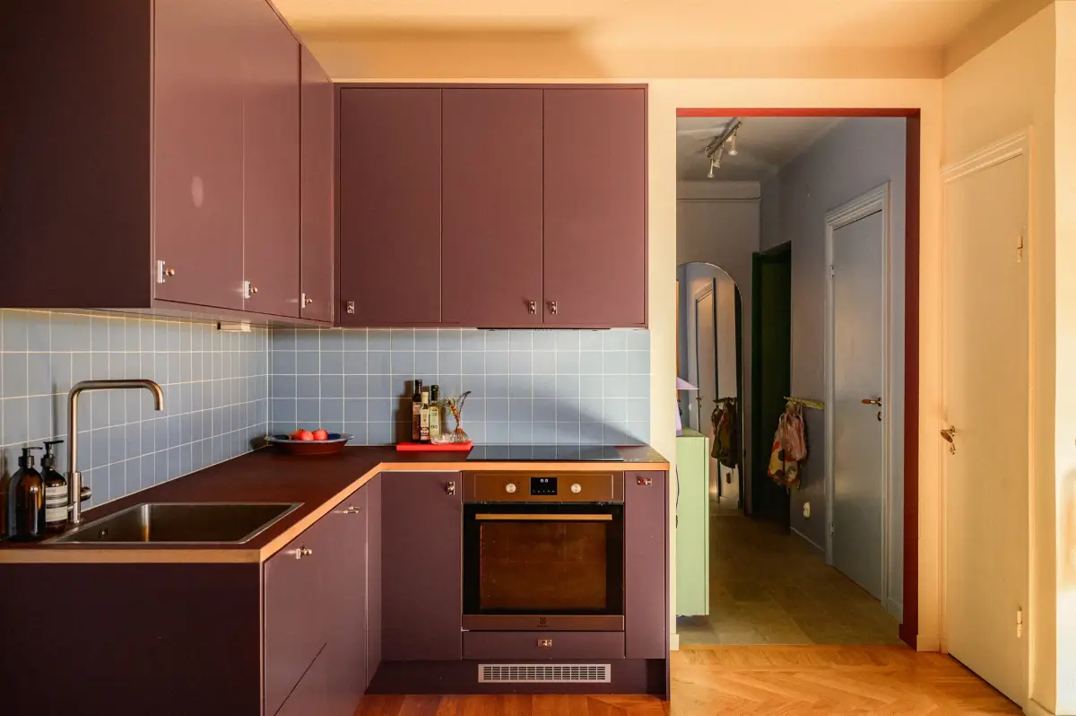 A Colorful Stockholm Family Apartment with Views of the Lake 16 c