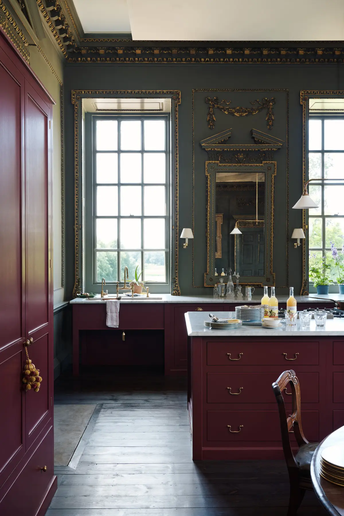 red-classic-english-devol-kitchen-stately-home-nordroom14