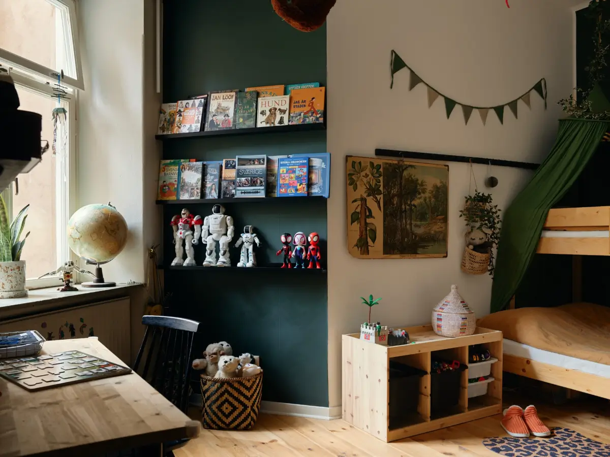 A Well-Planned Family Apartment with Historic Character 20 shared kids bedroom