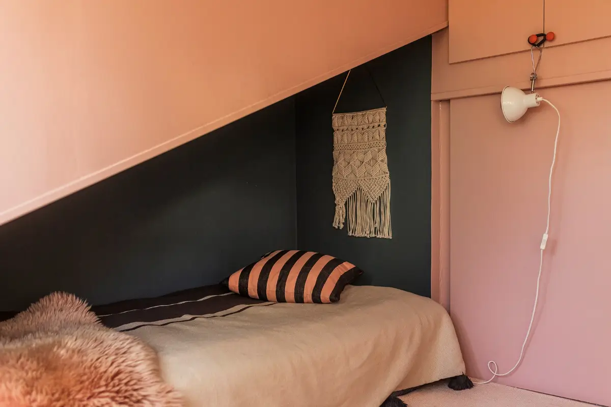 A Charming 1960s Family Home in Stockholm 16 small pink and blue bedroom