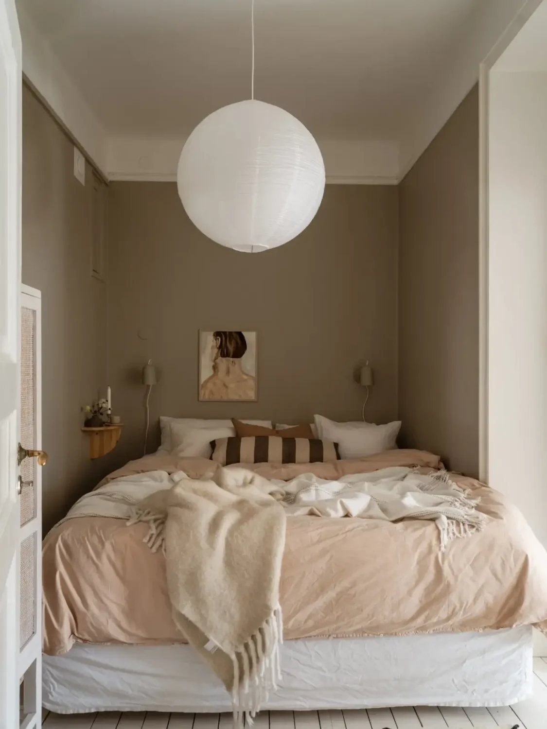 A Fresh 1920s Apartment with White Floorboards and Exposed Brick 18 tiny bedroom gray walls white floor